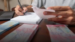 8 Cara Memperbaiki Keuangan Pribadi yang Berantakan Secara Bertahap dan Realistis